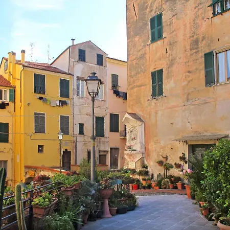 Locazione Turistica Francesco - Imp454 إمبيريا